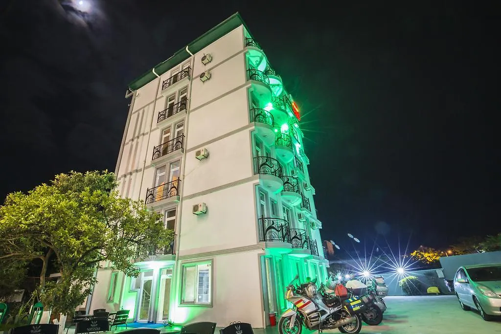 Beach House Hotel Batumi