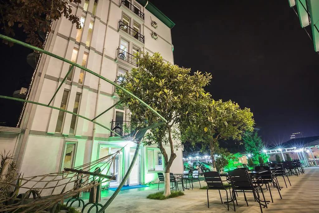Beach House Hotel Batumi
